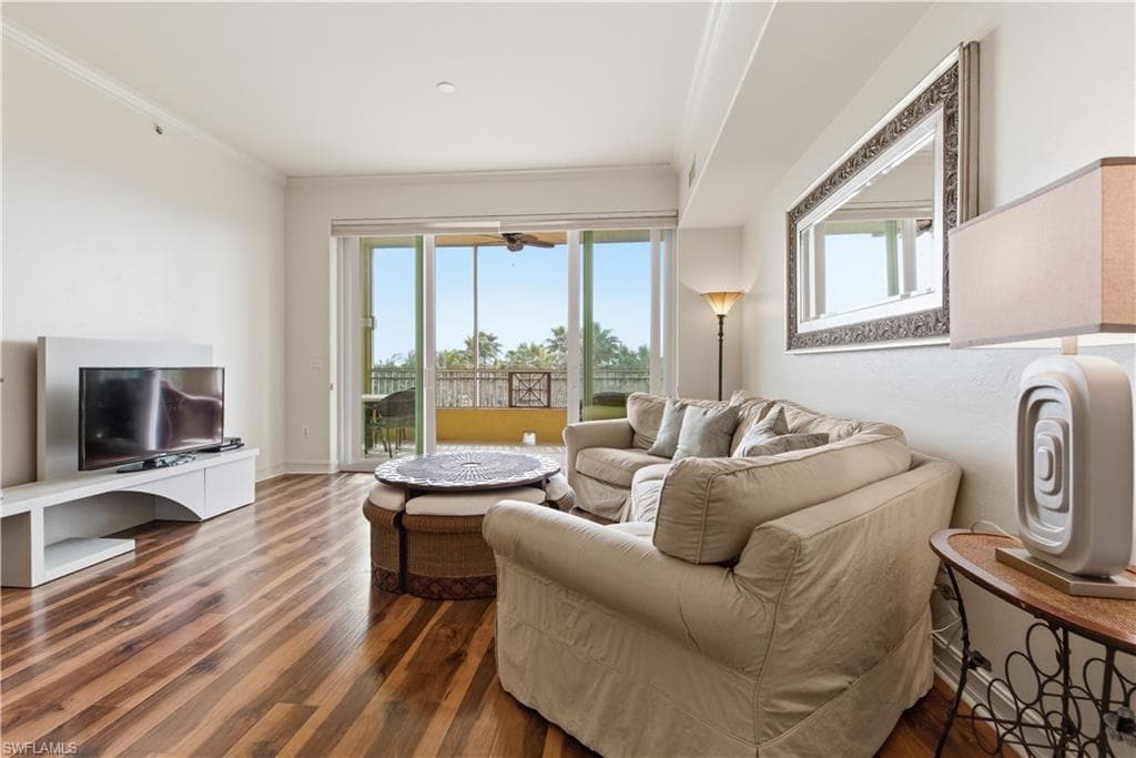 2748 Tiburon BLVD E C404-14