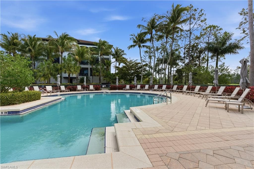 2748 Tiburon BLVD E C404-40