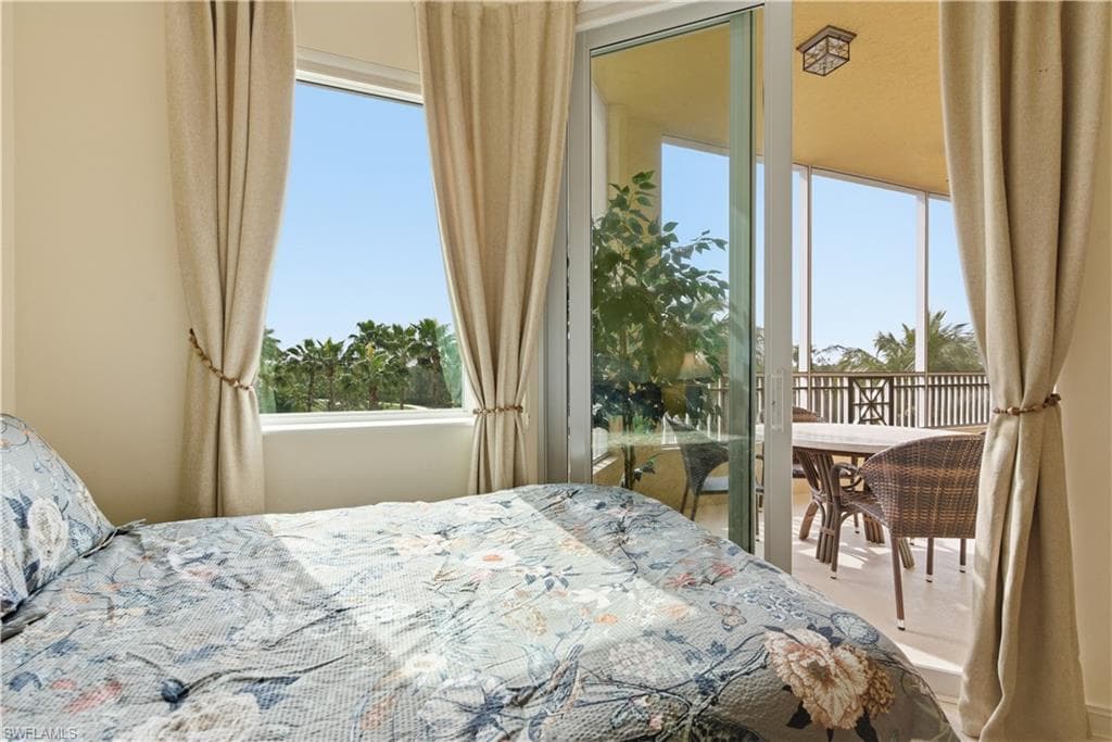 2748 Tiburon BLVD E C404-31