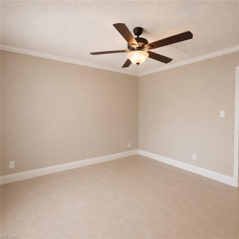 2264 Winkler AVE 202-20