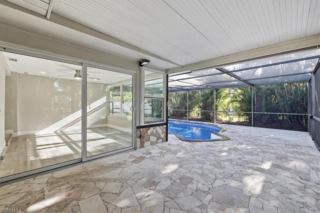 5051 Fairfield DR-26