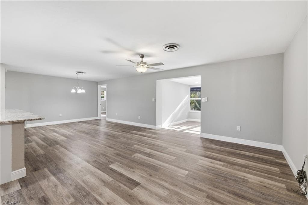 5051 Fairfield DR-4