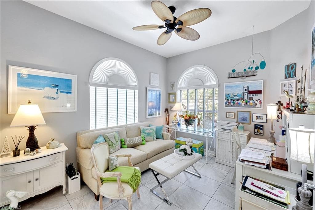 2925 Gilford WAY-27