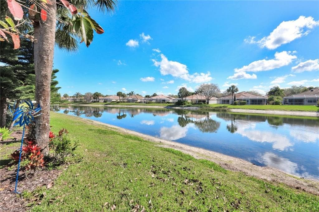 2925 Gilford WAY-36