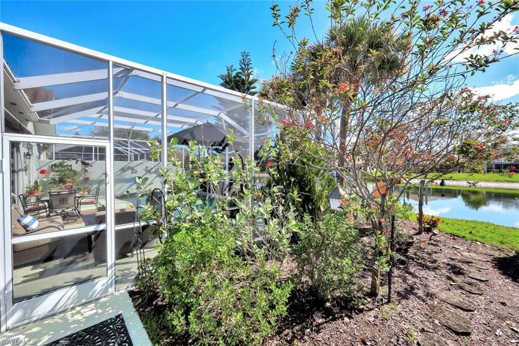 2925 Gilford WAY-38