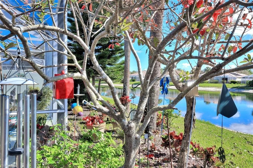 2925 Gilford WAY-37