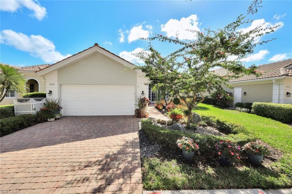 2925 Gilford WAY-4