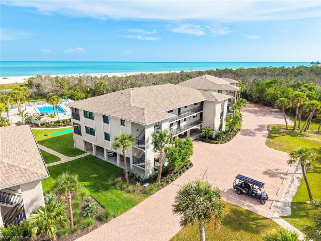 1919 Olde Middle Gulf DR 401-2