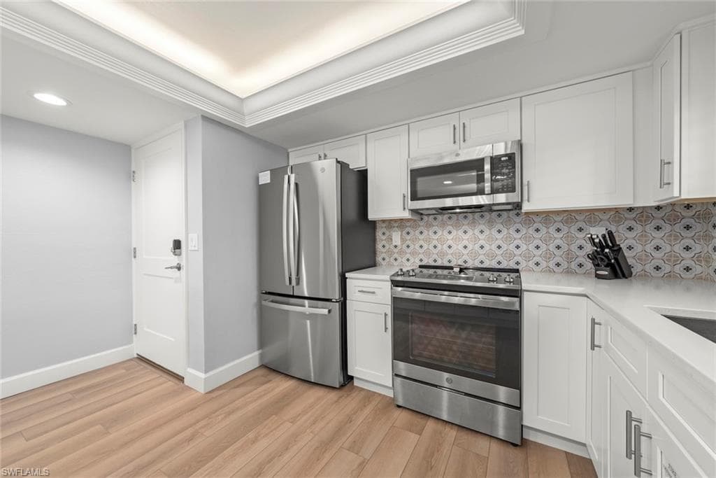 1919 Olde Middle Gulf DR 401-16
