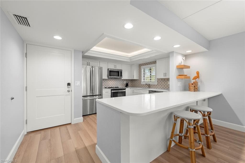 1919 Olde Middle Gulf DR 401-12