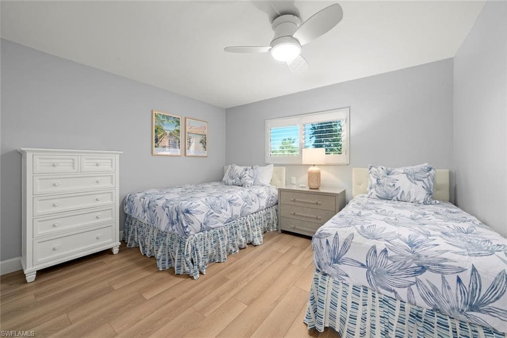 1919 Olde Middle Gulf DR 401-24