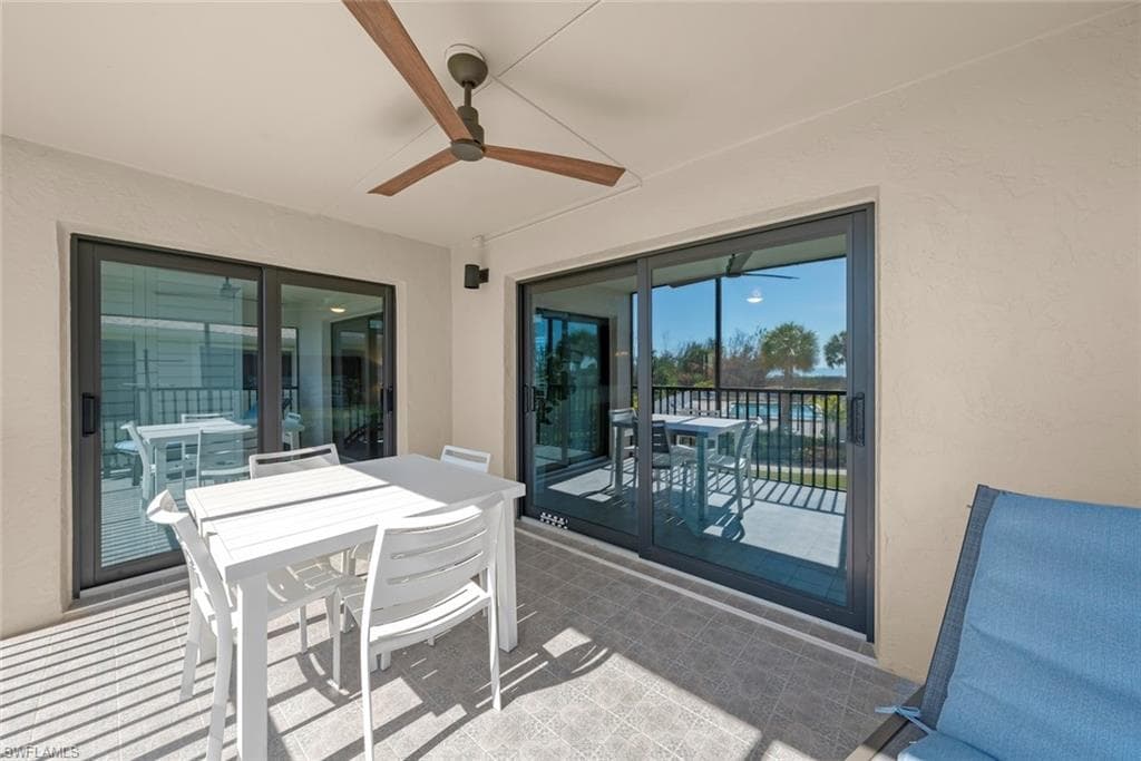 1919 Olde Middle Gulf DR 401-30