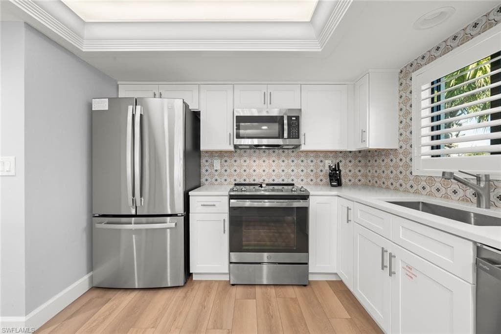 1919 Olde Middle Gulf DR 401-14