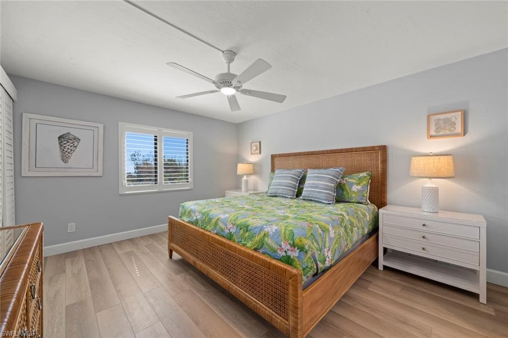 1919 Olde Middle Gulf DR 401-18