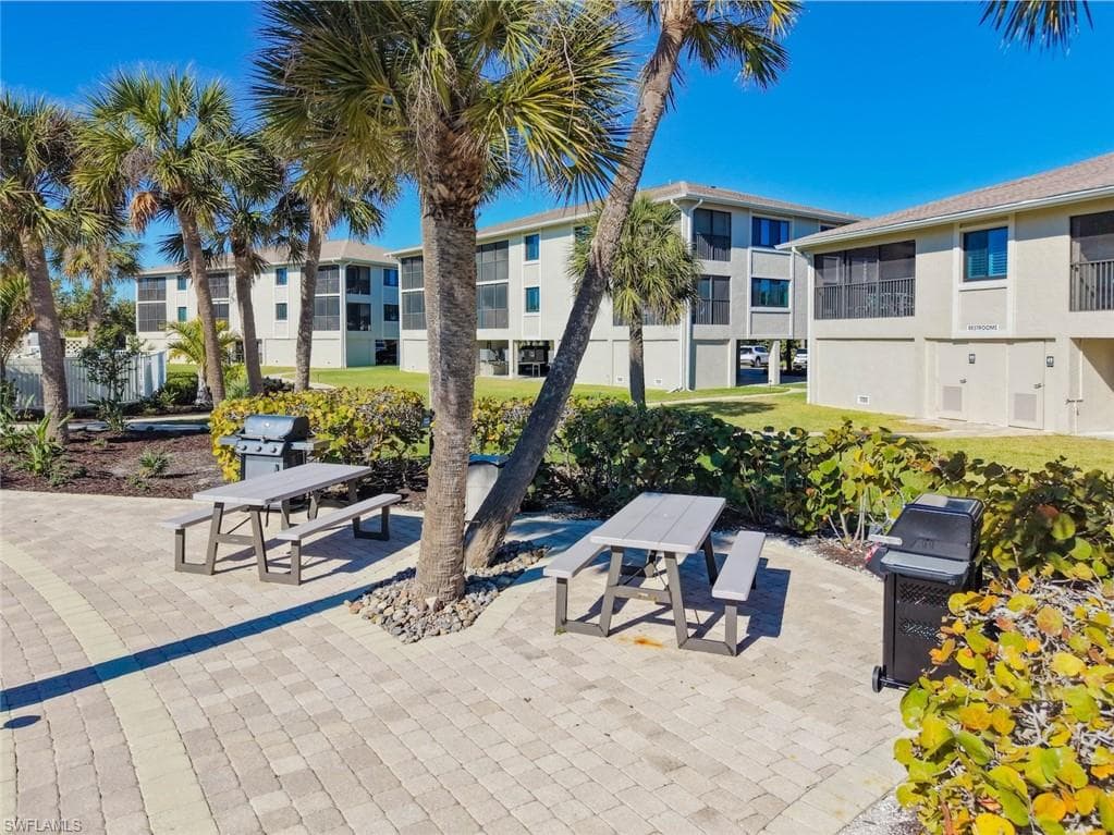 1919 Olde Middle Gulf DR 401-37