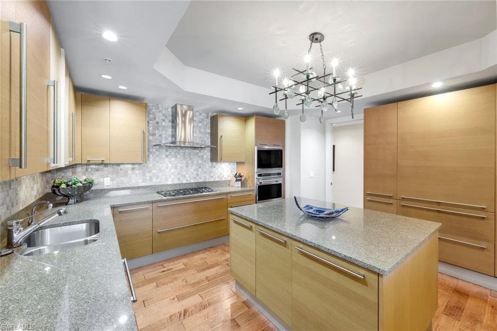 13675 Vanderbilt DR 406-10
