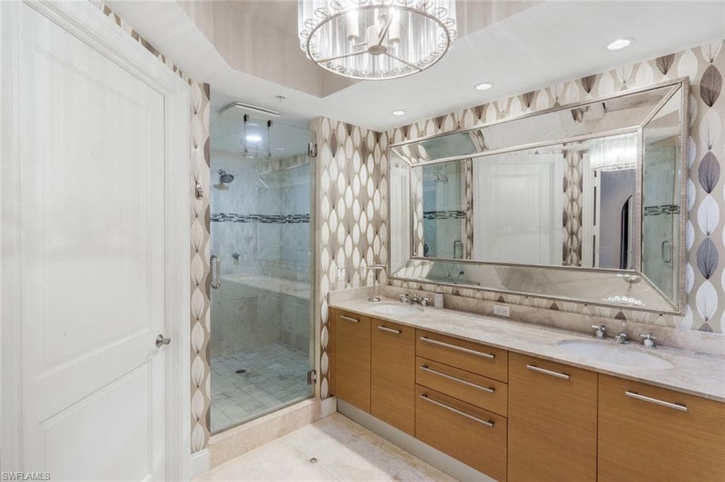 13675 Vanderbilt DR 406-18