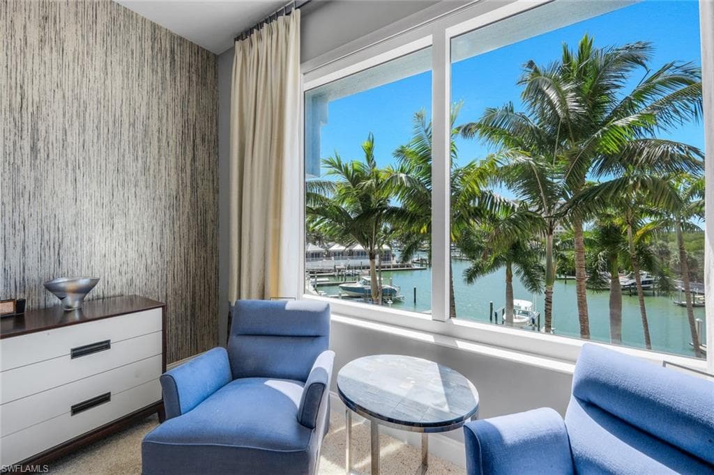 13675 Vanderbilt DR 406-15