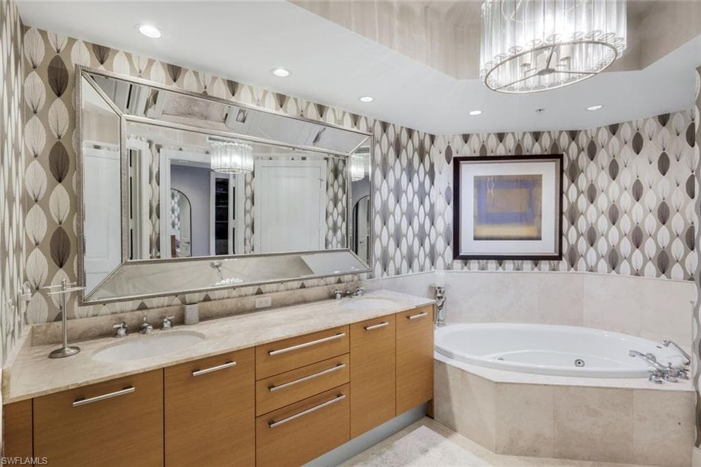 13675 Vanderbilt DR 406-19