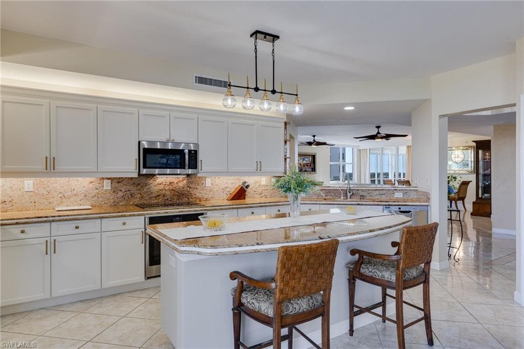 14250 Royal Harbour CT 818-7