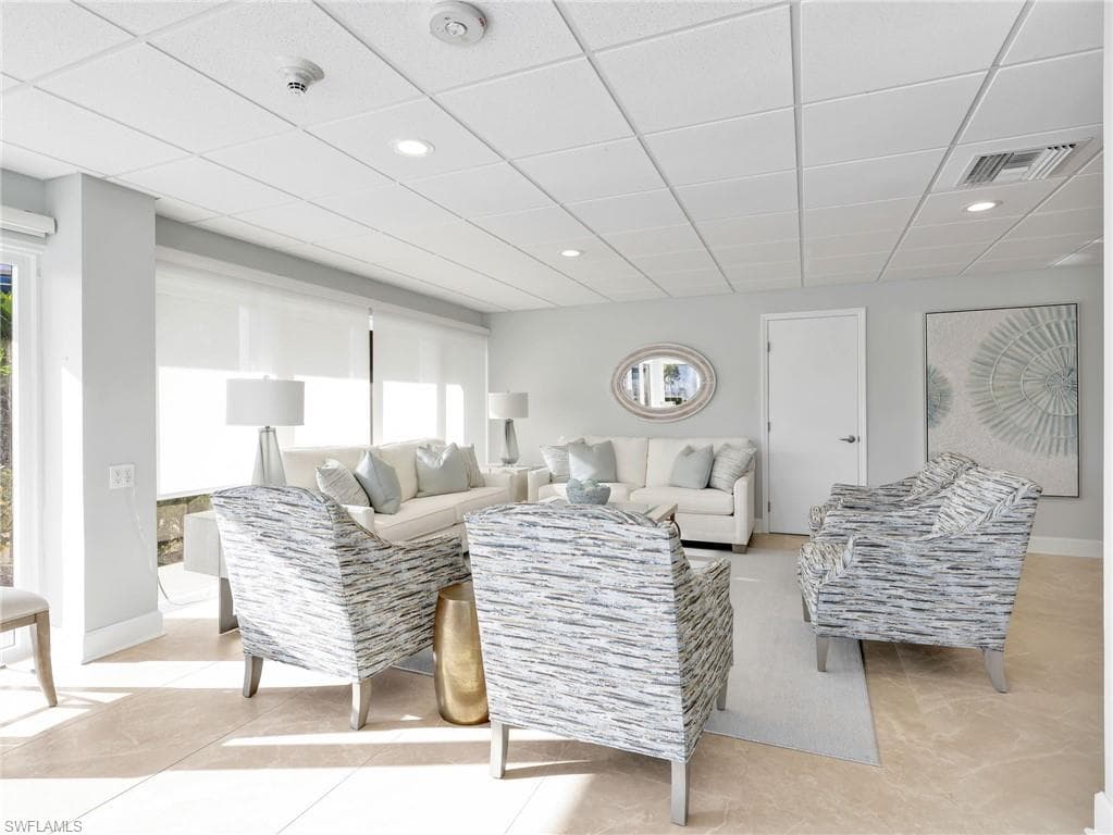 2150 Gulf Shore BLVD N 407-28