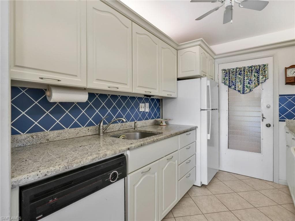 2150 Gulf Shore BLVD N 407-14
