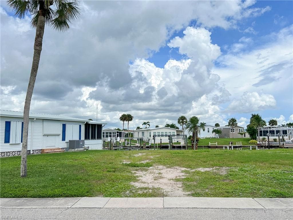 17551 Stevens BLVD-4