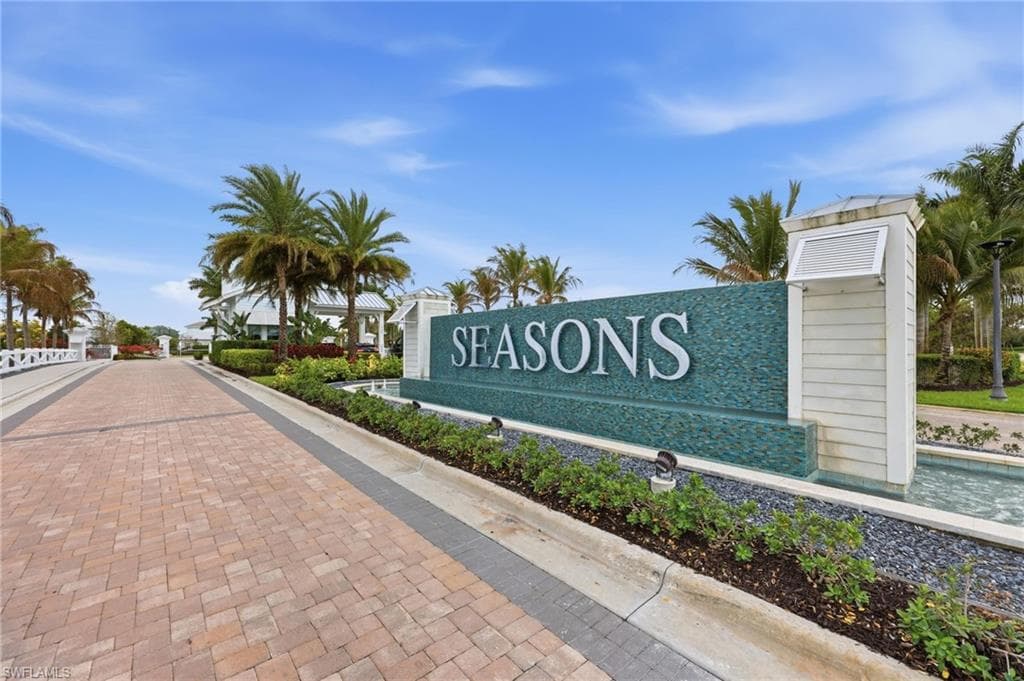 28347 Captiva Shell LOOP-34