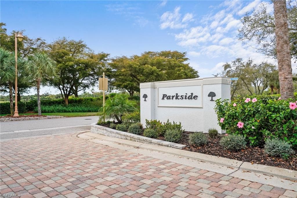 18271 Parkside Greens DR-44