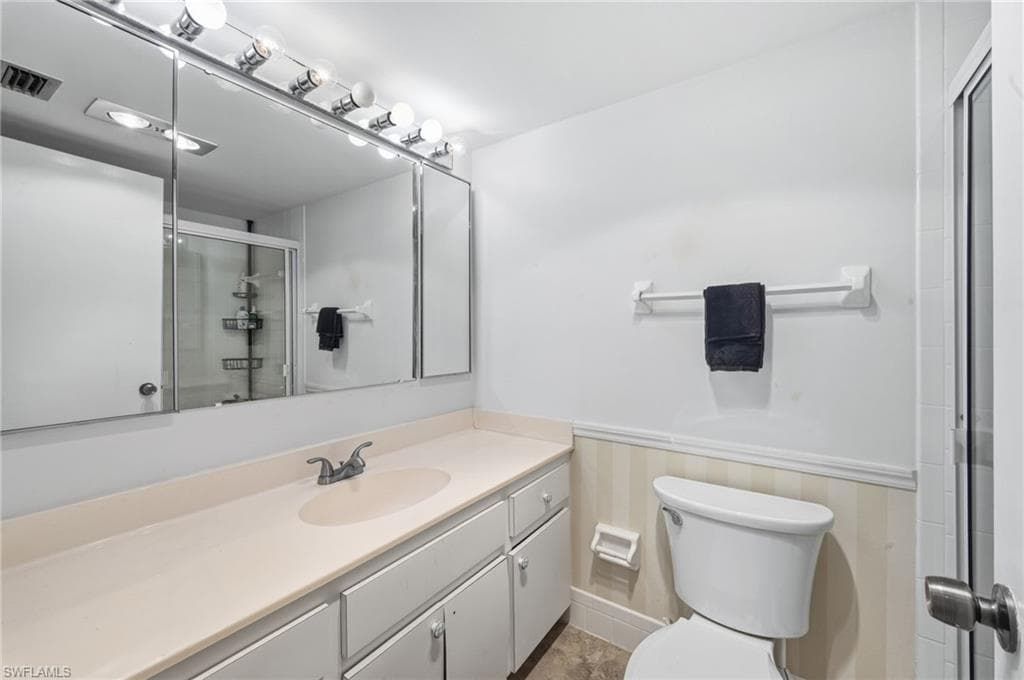 1318 Myerlee Country Club BLVD 3-11
