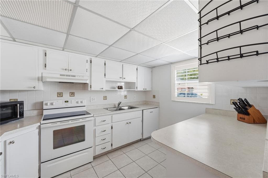 1318 Myerlee Country Club BLVD 3-19