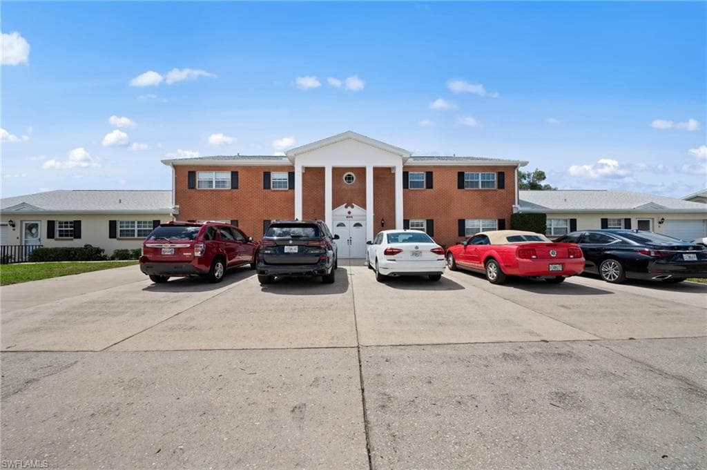 1318 Myerlee Country Club BLVD 3-25