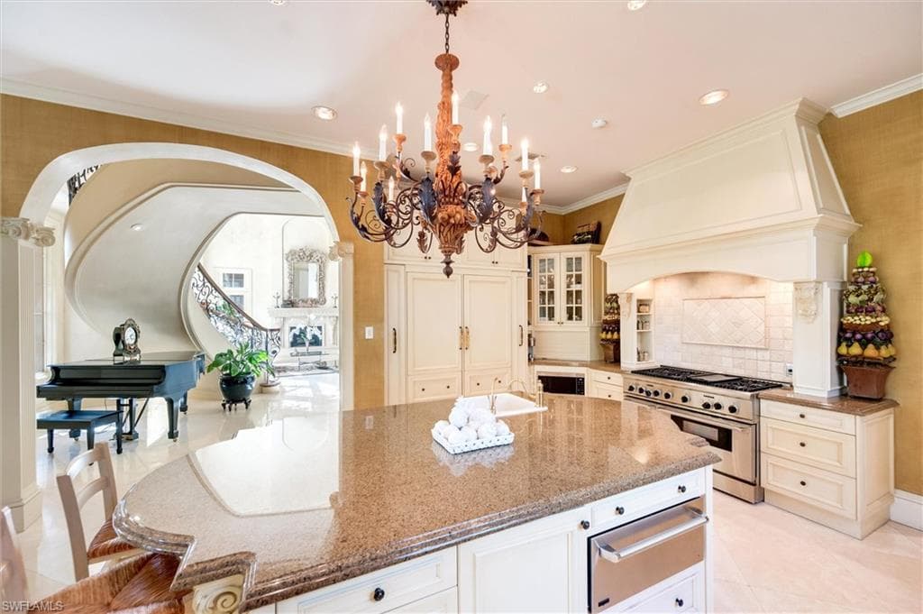 1132 Dormie DR-23