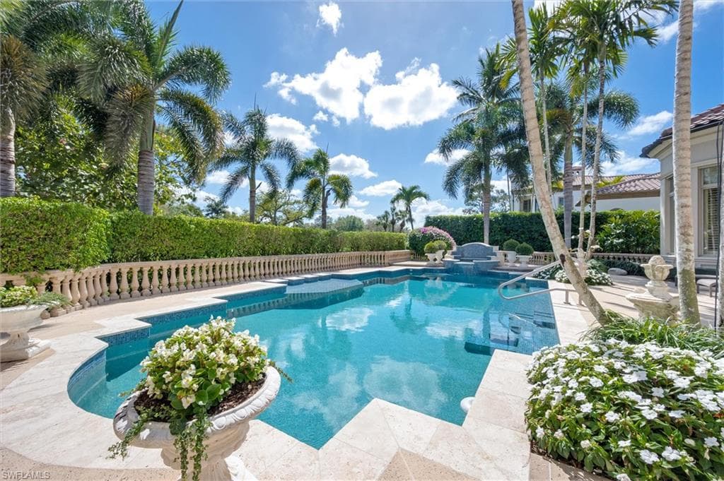 1132 Dormie DR-33