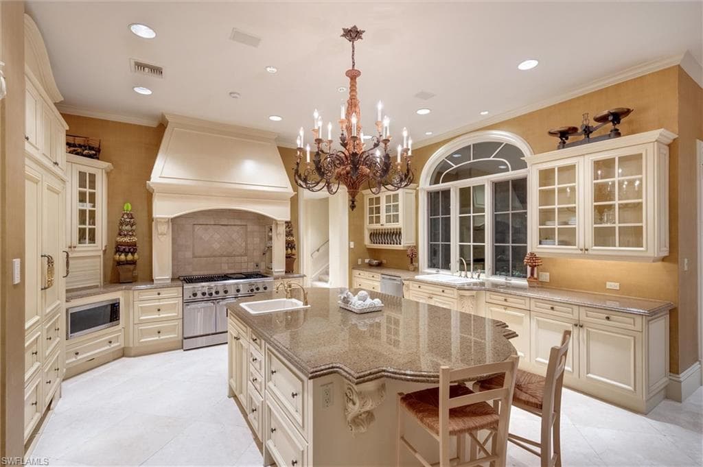 1132 Dormie DR-11