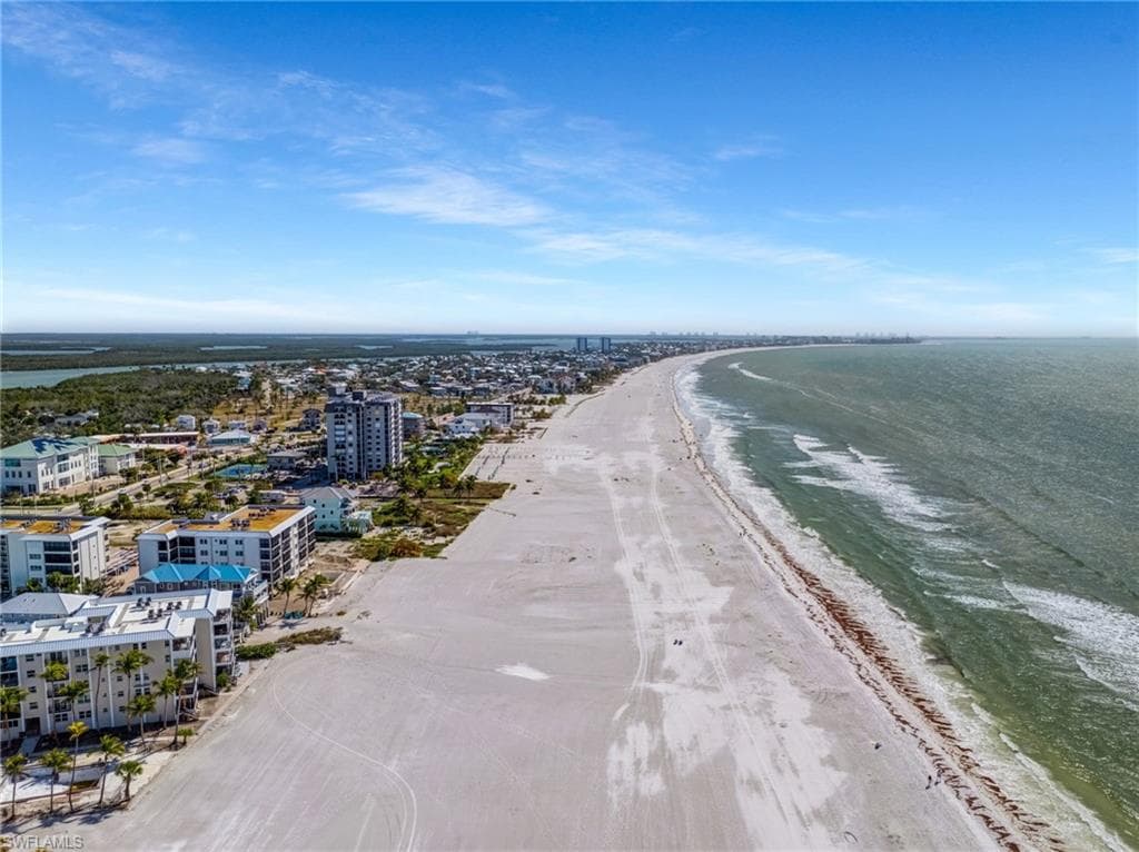 2650 Estero BLVD 504-39