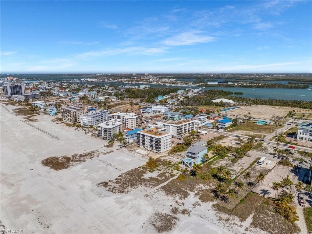 2650 Estero BLVD 504-29