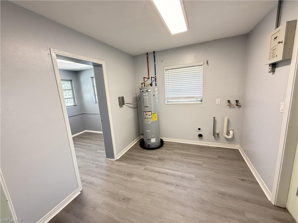 1534 Ricardo AVE-13