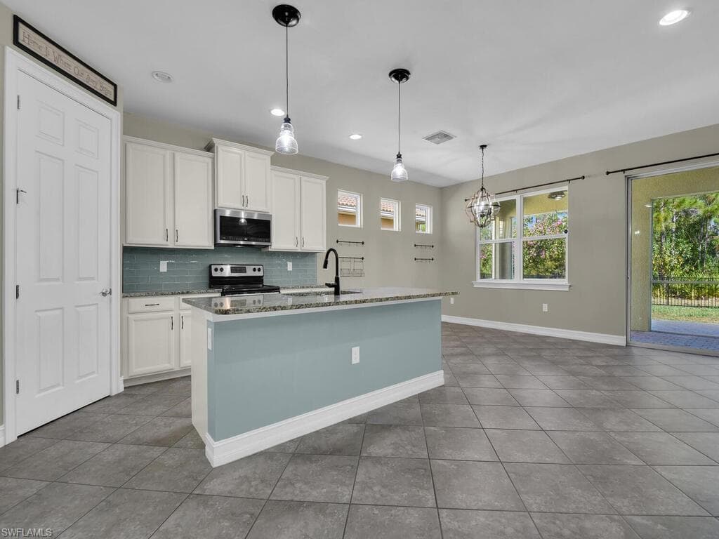 4211 Dutchess Park RD-6