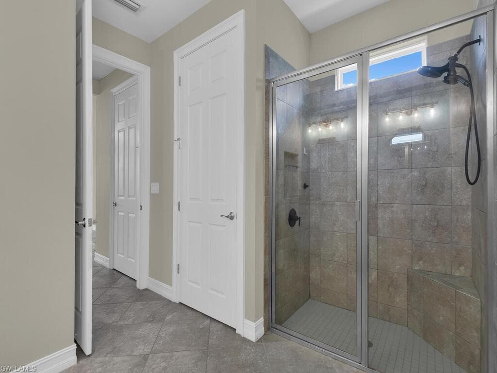 4211 Dutchess Park RD-17