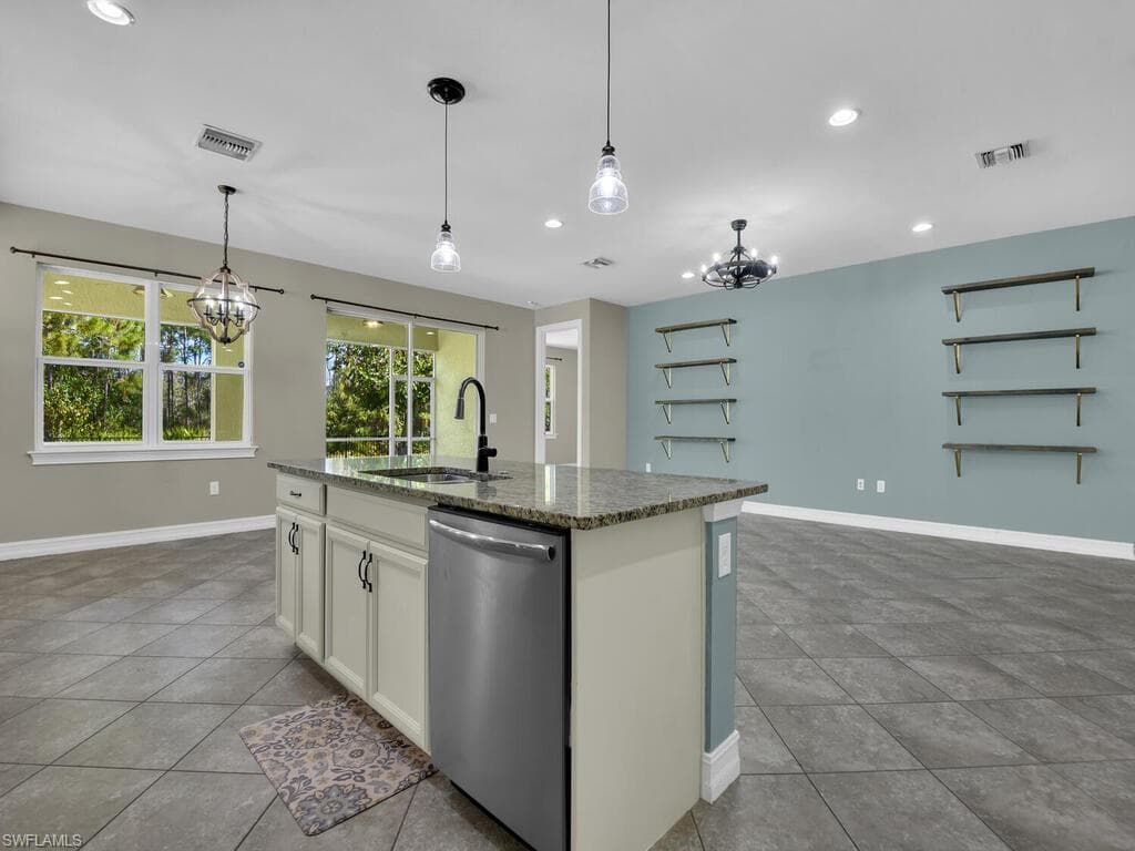4211 Dutchess Park RD-12