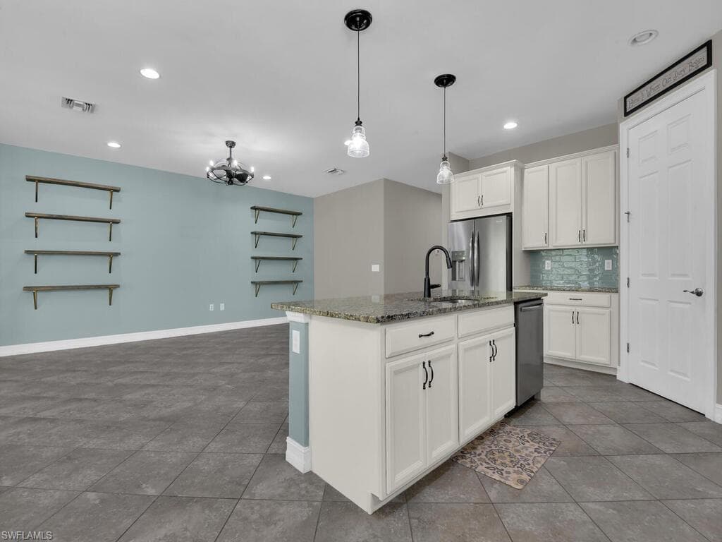 4211 Dutchess Park RD-7