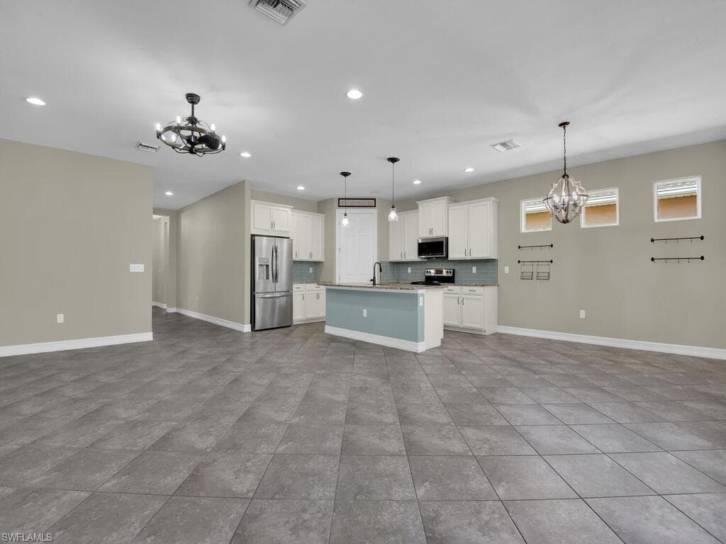 4211 Dutchess Park RD-3
