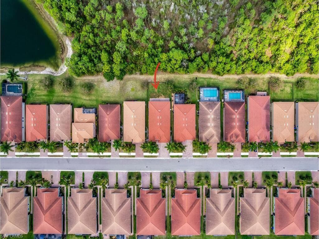 4211 Dutchess Park RD-33