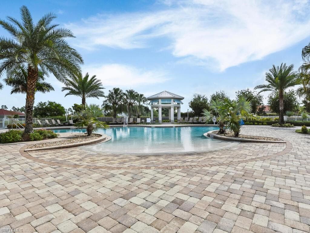 4211 Dutchess Park RD-37