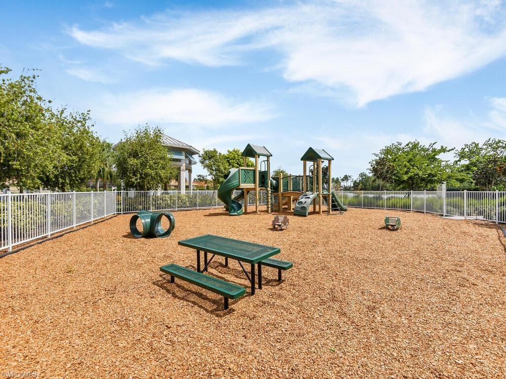 4211 Dutchess Park RD-44