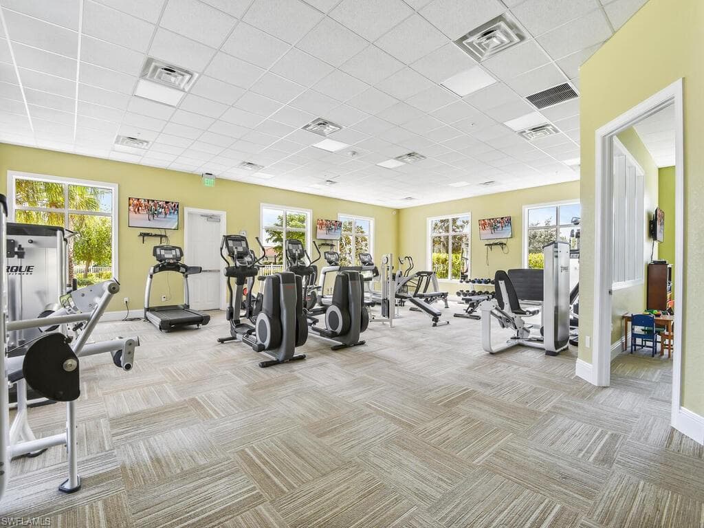 4211 Dutchess Park RD-39