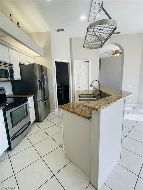 2271 Eaton Lake CT-9