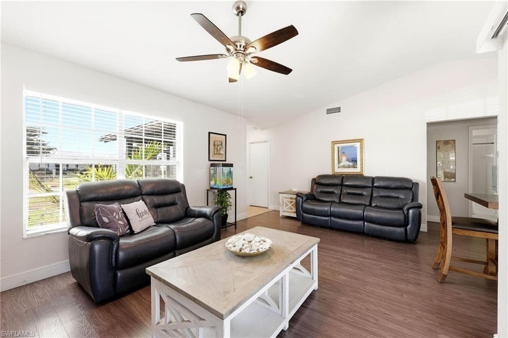 10548 Quincy CT-12