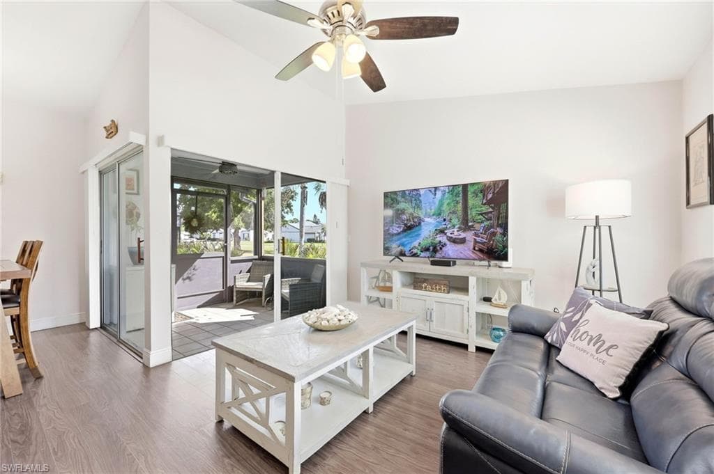 10548 Quincy CT-11